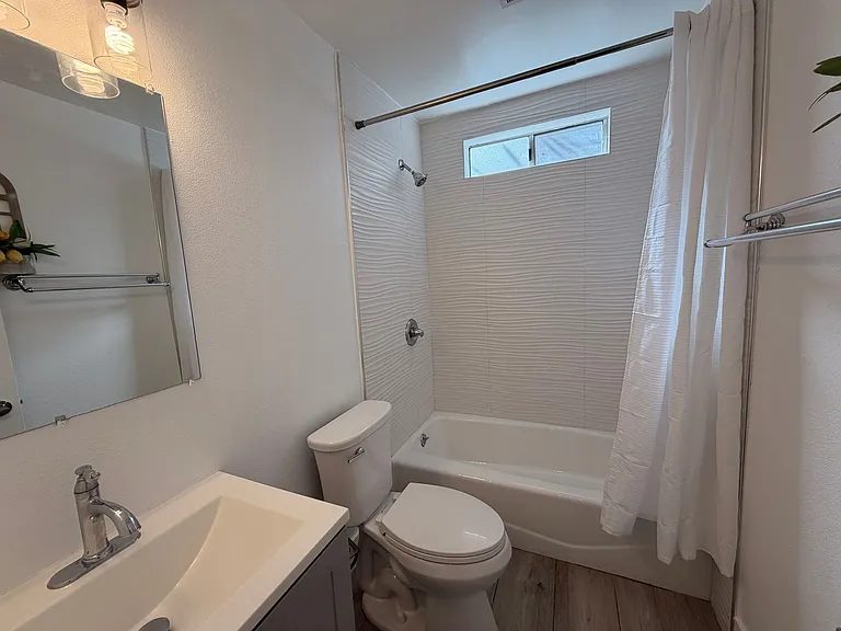 8517 Cedros Ave — Photo 6