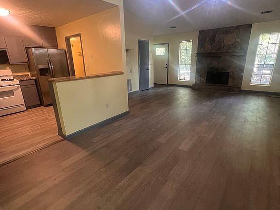 2nd image of 5666 Marbut Rd