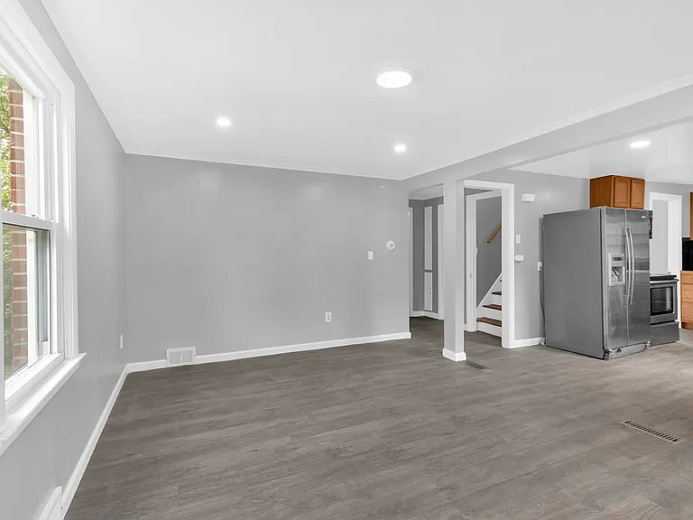 142 Stevenson Blvd — Photo 4