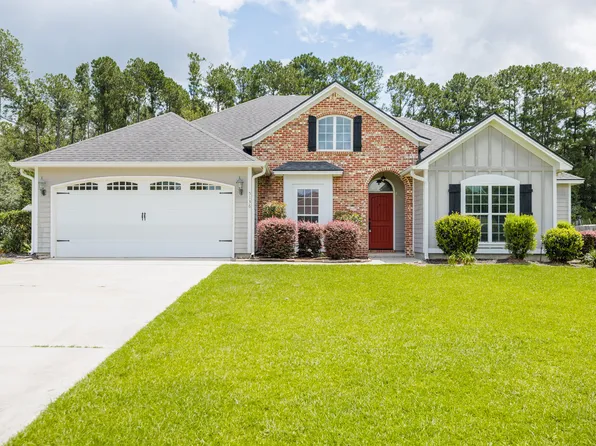 5136 Carlton Ridge Cir, Hahira, GA 31632