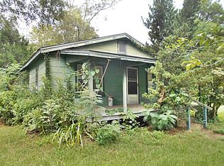 7956 Johns Dr, Sneads, FL 32460