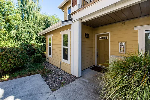 5551 Lakemont Blvd SE #1101 Photo 1 5551 Lakemont Blvd SE #1101 Photo 1