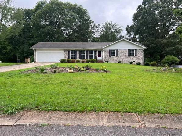 80 Fairfield Dr, Ellenwood, GA 30294