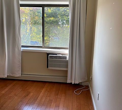 5th image of 84-32 Grand Ave #2E