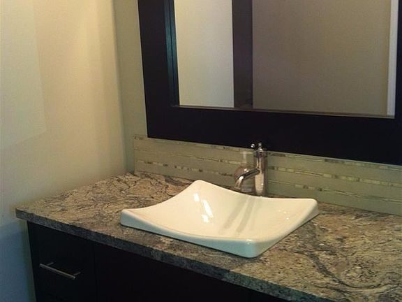 4th image of 128 N 13th St APT 207