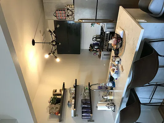 Rented by Manhattan Management LLC | media 25