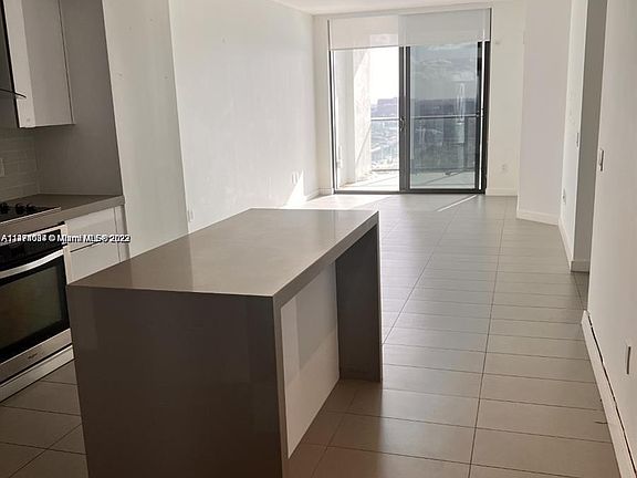 2nd image of 1600 NE 1st Ave APT 2715