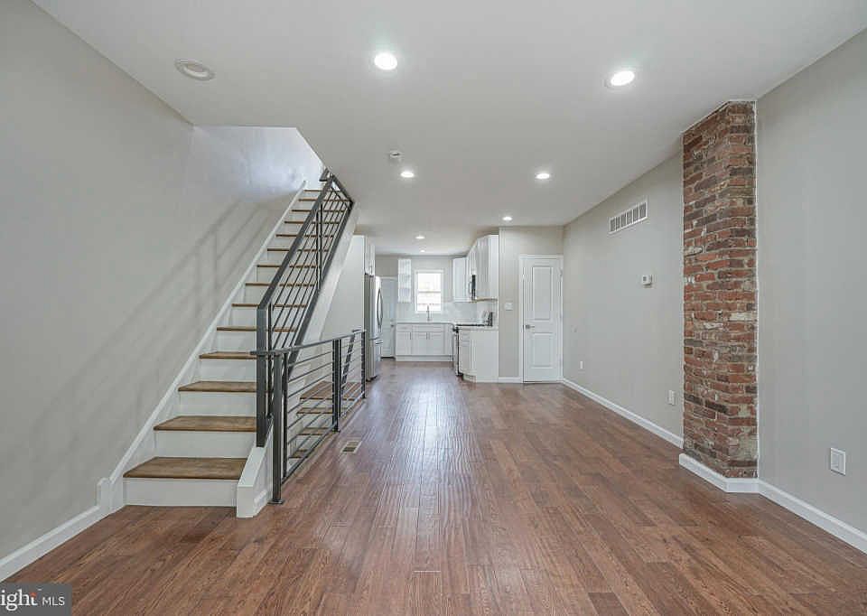 1st image of 1543 S Myrtlewood St
