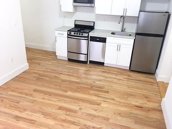 3rd image of 2016 Regent Pl APT 3G