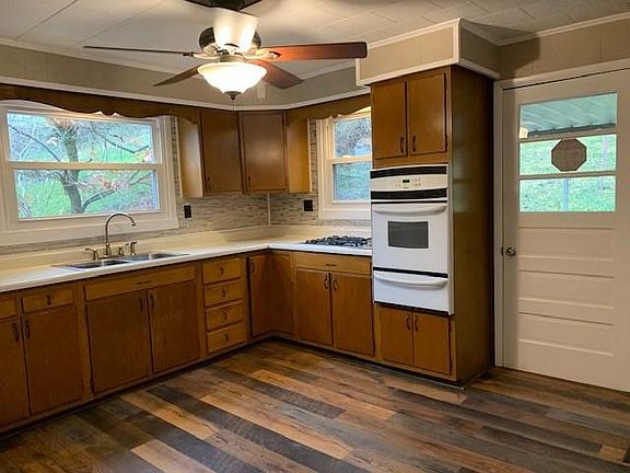 4th image of 56600 Boyd Ave