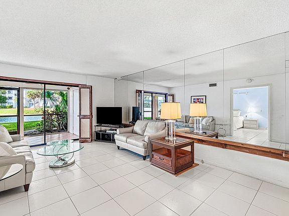 5th image of 5380 Cedar Lake Drive #102