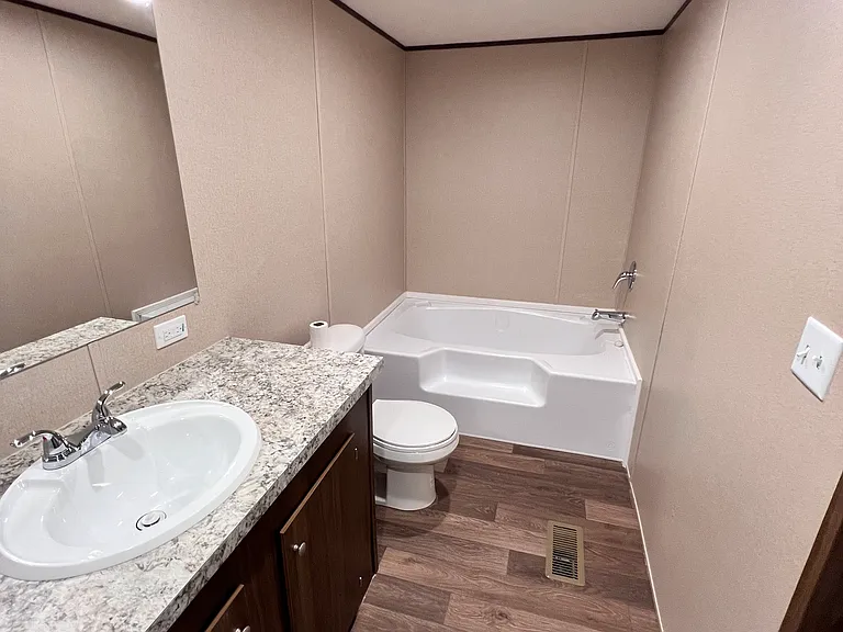 1711 McKenzie Rd — Photo 5