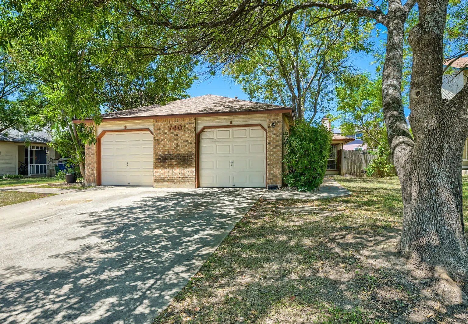 2 bed, 2.0 bath, 1148 sqft, $1,595 — Photo 2