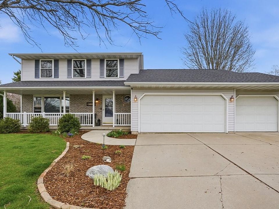 1st image of 135 Glen Haven Ct