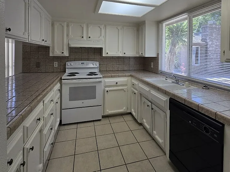 5217 E Liberty Ave #104 — Photo 5