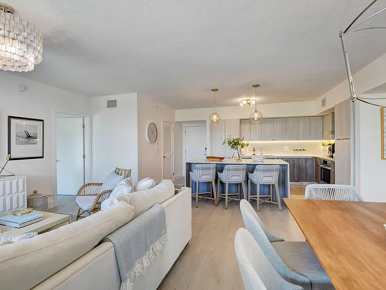 111 SE 1st Ave #408 — Photo 14