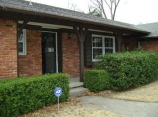 5242 S Birmingham Pl, Tulsa, OK 74105