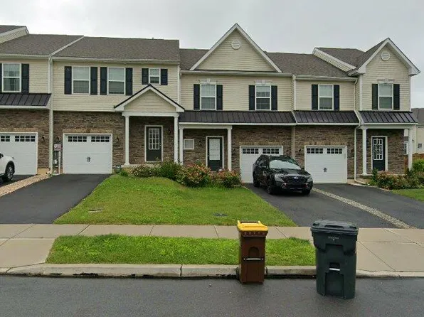 1373 Caspian St, Allentown, PA 18104