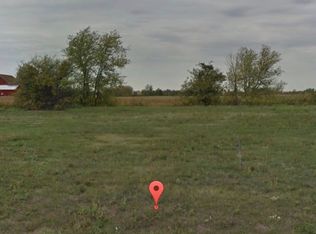102 Kyle Ln, Kirkland, IL 60146