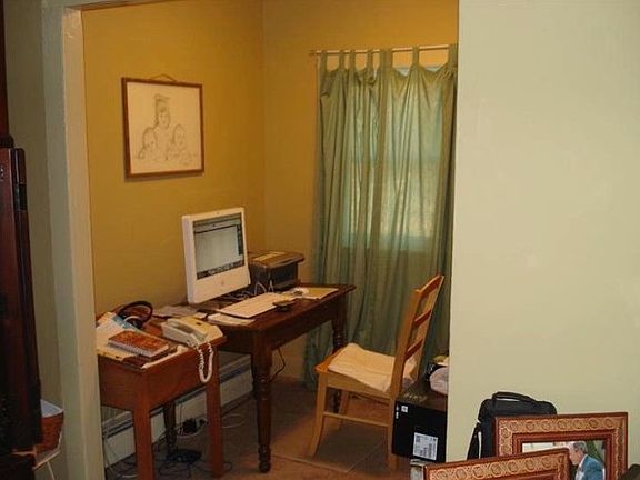 4th image of 61 Woodbridge Ave