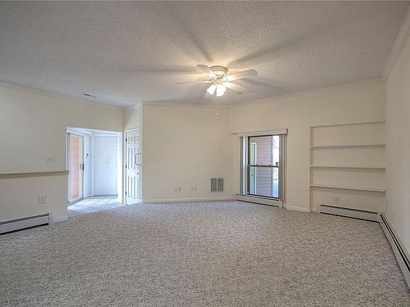 4th image of 4036 Shrine Park Rd