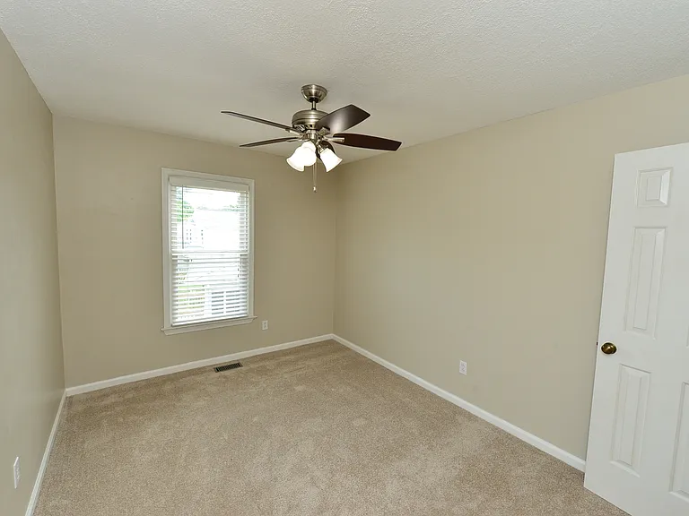 534 Pine Tops Ct — Photo 25