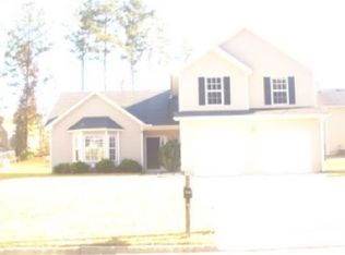 495 Pecan Wood Cir, Fairburn, GA