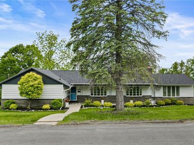 2 Westwood Ln, New Hartford, NY, 13413