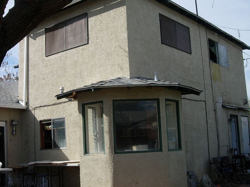Southeast corner view