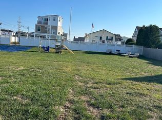 7 Andover St, Seabrook, NH 03874
