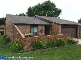 5620 Cloudburst Ln, Lincoln, NE 68521