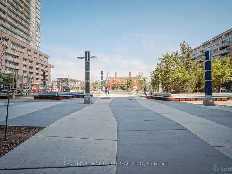 36 Lisgar St #810 — Photo 14
