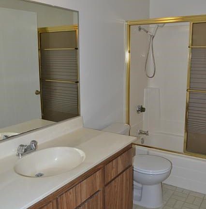 5th image of 500 Golden Springs Dr Unit F