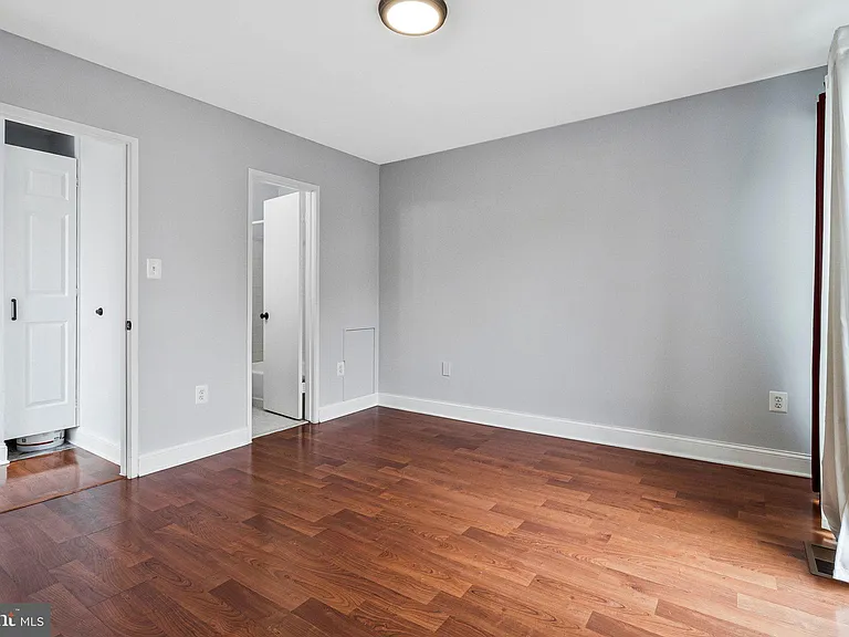 2435 18th St NE #2435 — Photo 38