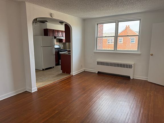 5th image of 690X Oakland St #2