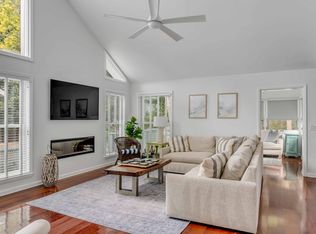 4 Lake Village Ln, Isle Of Palms, SC 29451