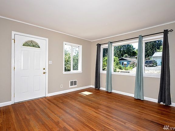 4th image of 16334 27th Ave NE