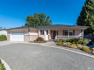 260 Heather Dr, Camano Island, WA 98282