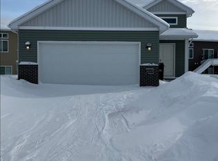 2637 5th Ct W, West Fargo, ND 58078