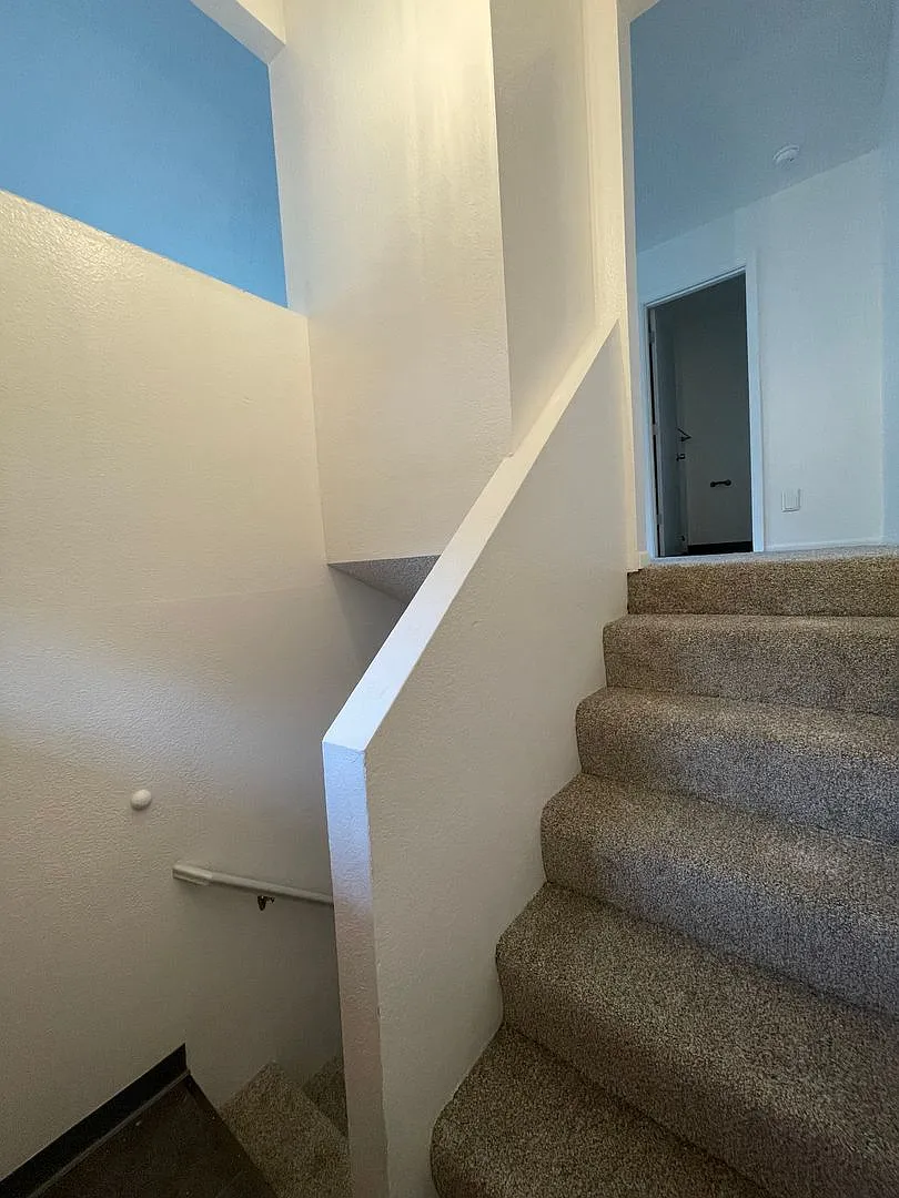 8521 Golden Street — Photo 3