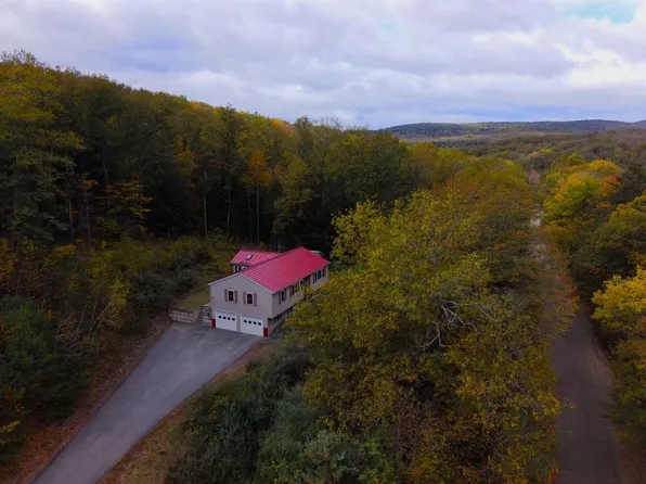 11 Crotty Drive, Rockingham, VT 05101