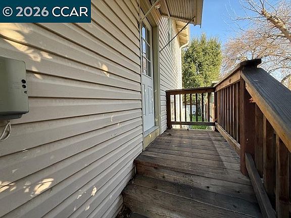 2nd image of 1830 Scott Rd