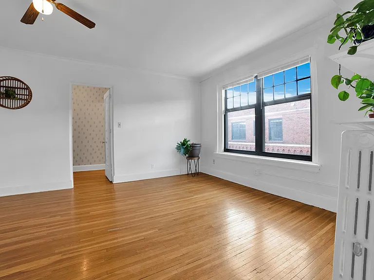 610 Summit Avenue — Photo 19
