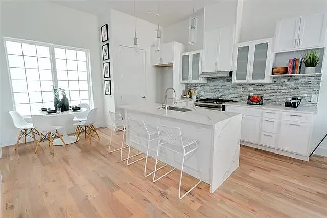 1910 Caddo St #202 — Photo 6