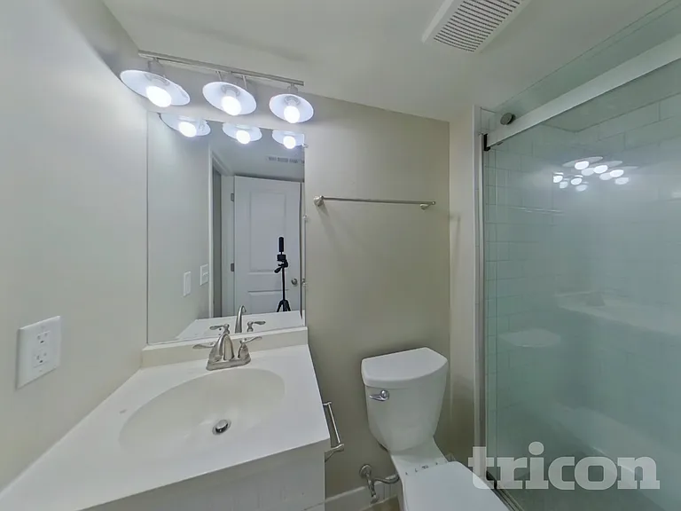 1444 Willow Creek Ln — Photo 16