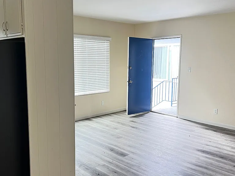 Garden Vista — Photo 10