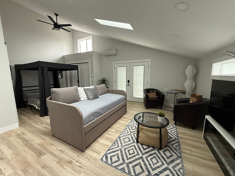 1st image of 520 Ethan Ct #22