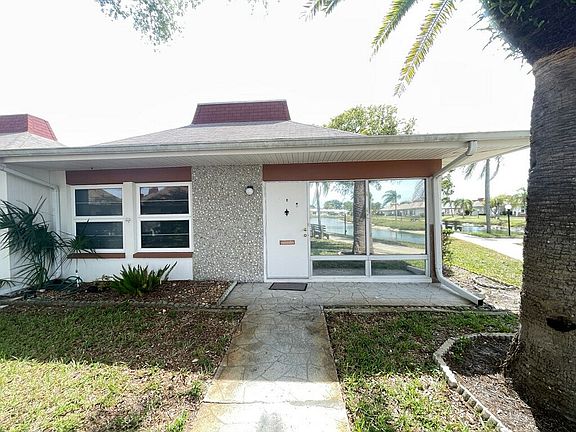 2nd image of 4326 Tahitian Gardens Cir #14E