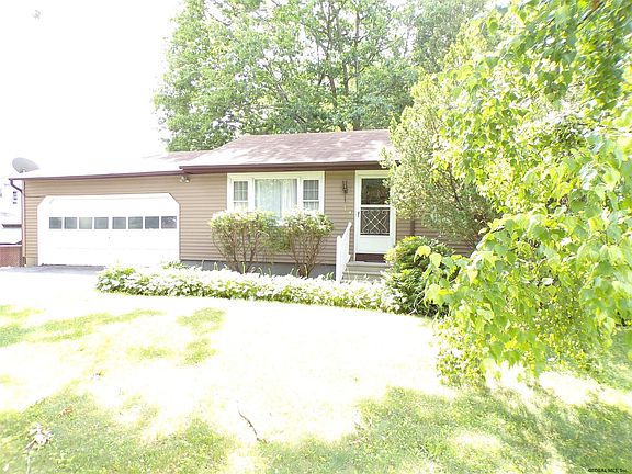 2nd image of 1 Brenda Dr
