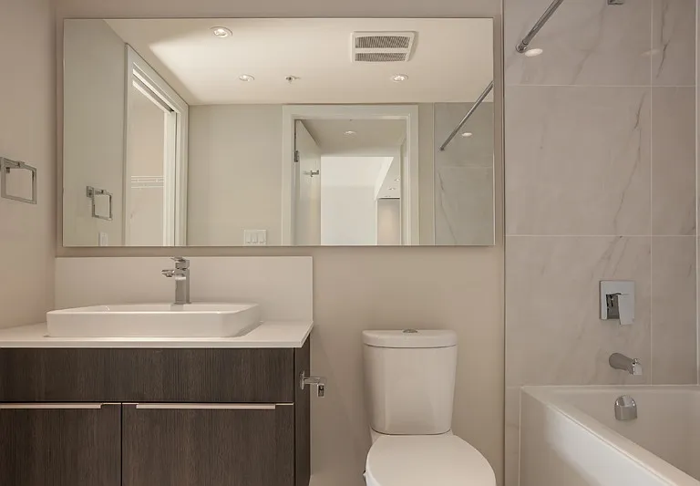 1588 Hastings St E #225 — Photo 3